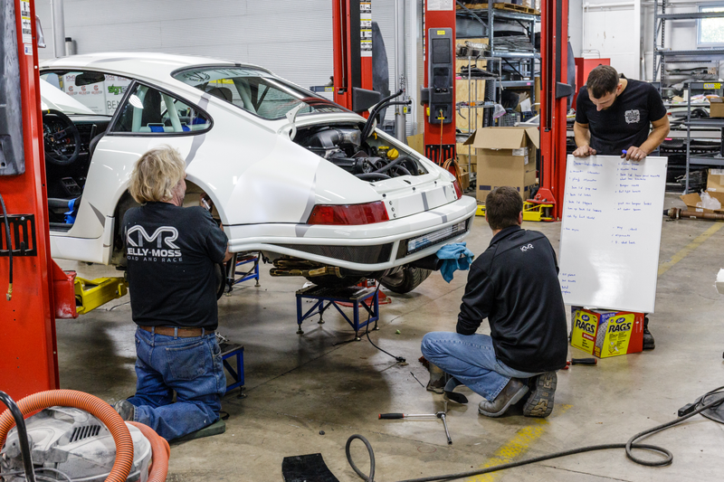 Illustration for article titled Even SEMA Knows Off-Road 911s Are One Of The Coolest Things On Earth
